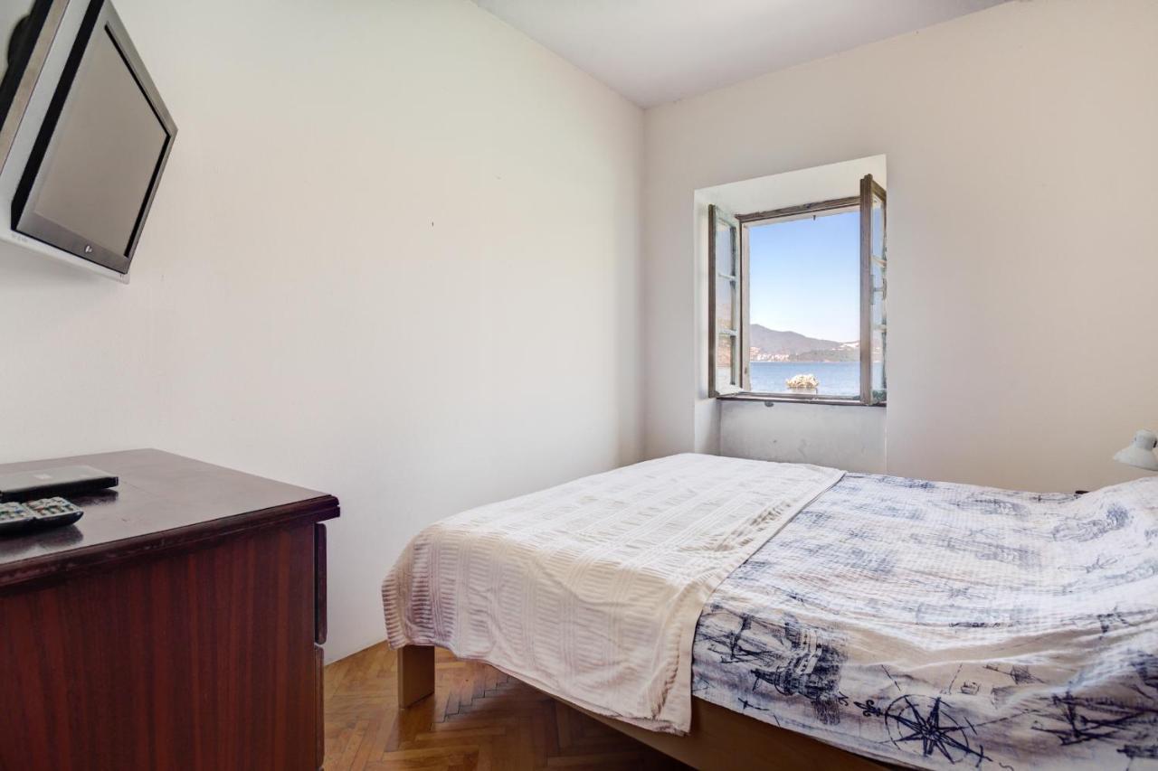 Mima Apartments Sveti Stefan Exterior photo