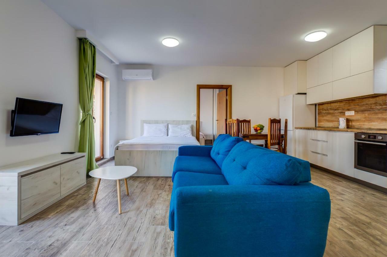 Mima Apartments Sveti Stefan Exterior photo